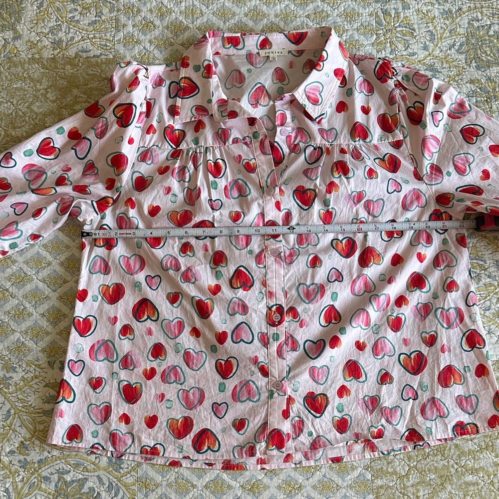 JODIFL Heart Patterned Button-Up Shirt - Picture 14 of 15